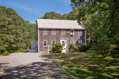 52 Oak Knoll Rd, West Tisbury, MA, 02575-5385 | Card Image
