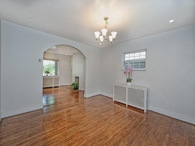 6656 Wilkins Ave, House other with 3 bedrooms, 2 bathrooms and 1 parking in Squirrel Hill PA | Image 7