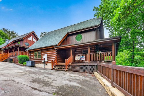2024 Bear Haven Way, Sevierville, TN, 37876 | Card Image