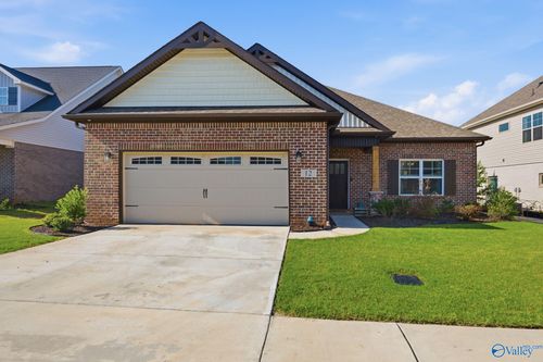 12 Ginsberg Dr, Madison, AL, 35756-2205 | Card Image