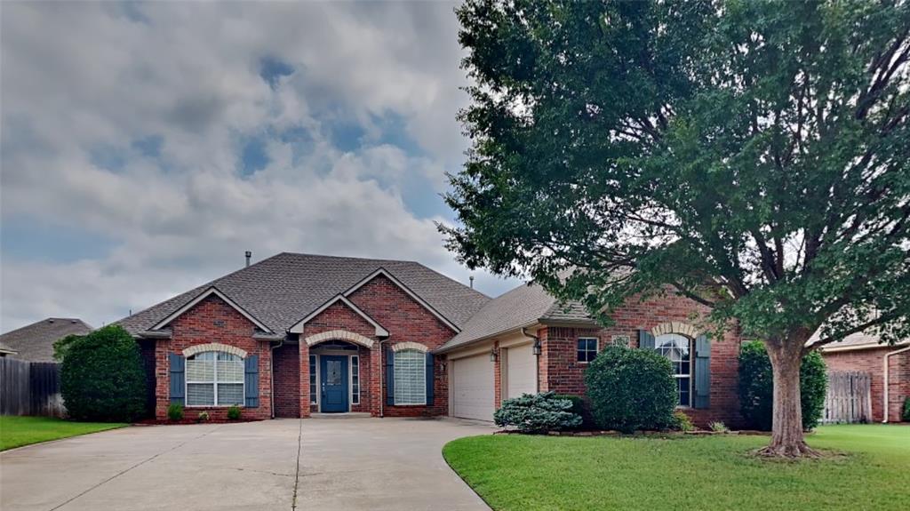 Lockhart Dr, Edmond, OK 73013
