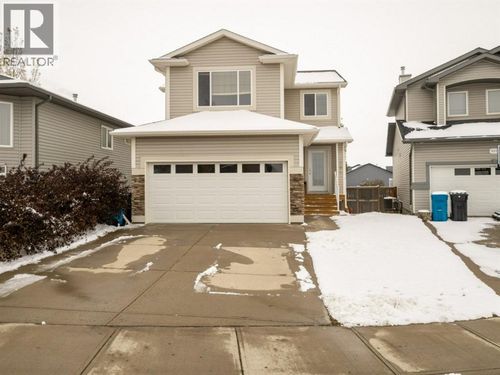 689 Blackfoot Terrace W, Lethbridge, AB, T1K7Y6 | Card Image