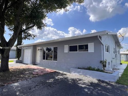 9021 Nw 24th Pl, Sunrise, FL, 33322-3215 | Card Image