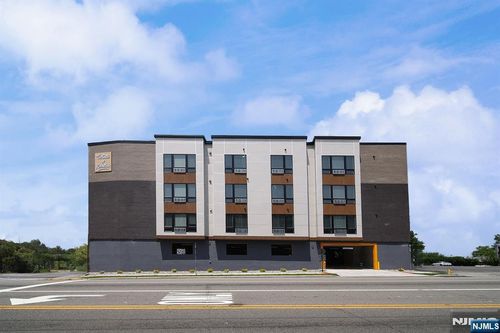 401 E Central Blvd, Palisades Park, NJ, 07650-2207 | Card Image