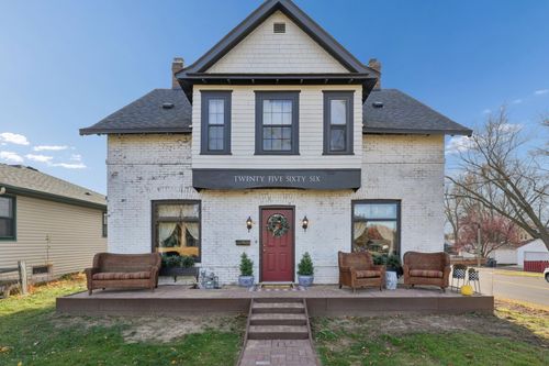 2566 18th Ave E, North Saint Paul, MN, 55109-1826 | Card Image