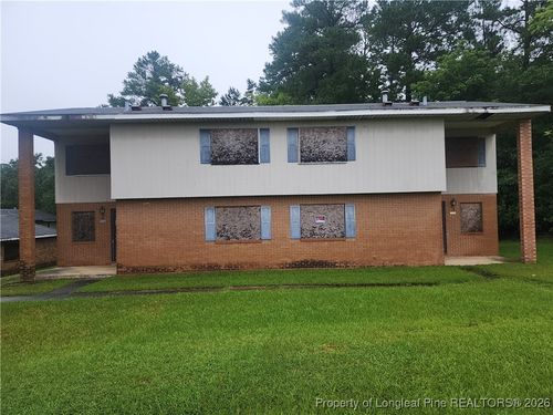 1110 W Garden St, Sanford, NC, 27330-5118 | Card Image