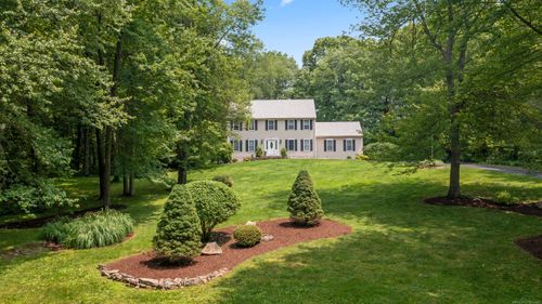 8 Stone Gate Dr, Sandy Hook, CT, 06482-1491 | Card Image