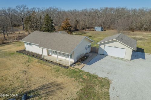 12860 Hickory Dr, Neosho, MO, 64850-8185 | Card Image