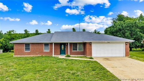 3439 Morgan Trl, Jeffersonville, IN, 47130-7278 | Card Image