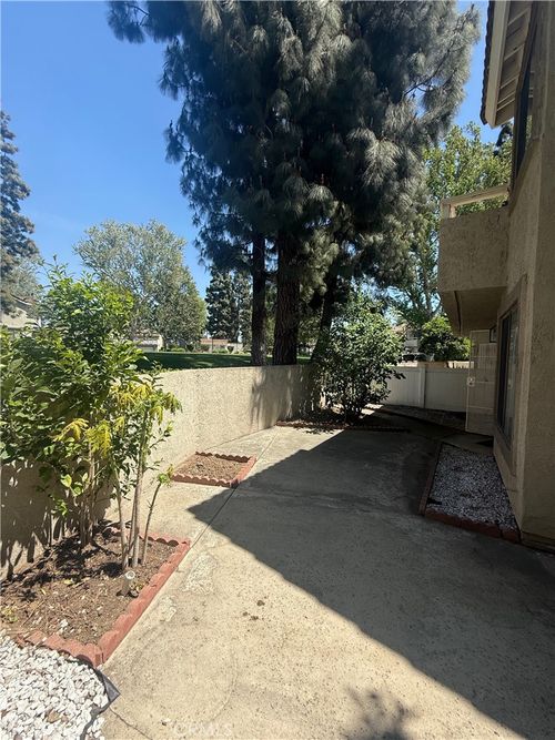110-5440 Iowa Ct, Chino, CA, 91710-6416 | Card Image