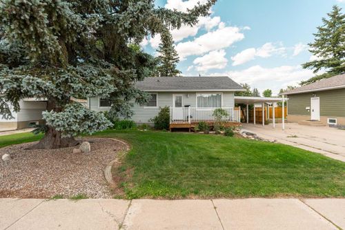 2823 11 Avenue S, Lethbridge, AB, T1K0L2 | Card Image