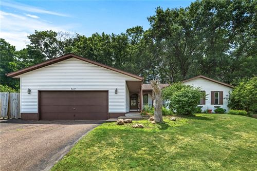 3427 Eddy Ln, Eau Claire, WI, 54703-4112 | Card Image