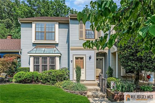 7-5 Claridge Ct, Freehold, NJ, 07728-4964 | Card Image