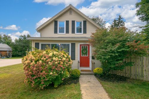1226 Broadway, South Portland, ME, 04106 | Card Image