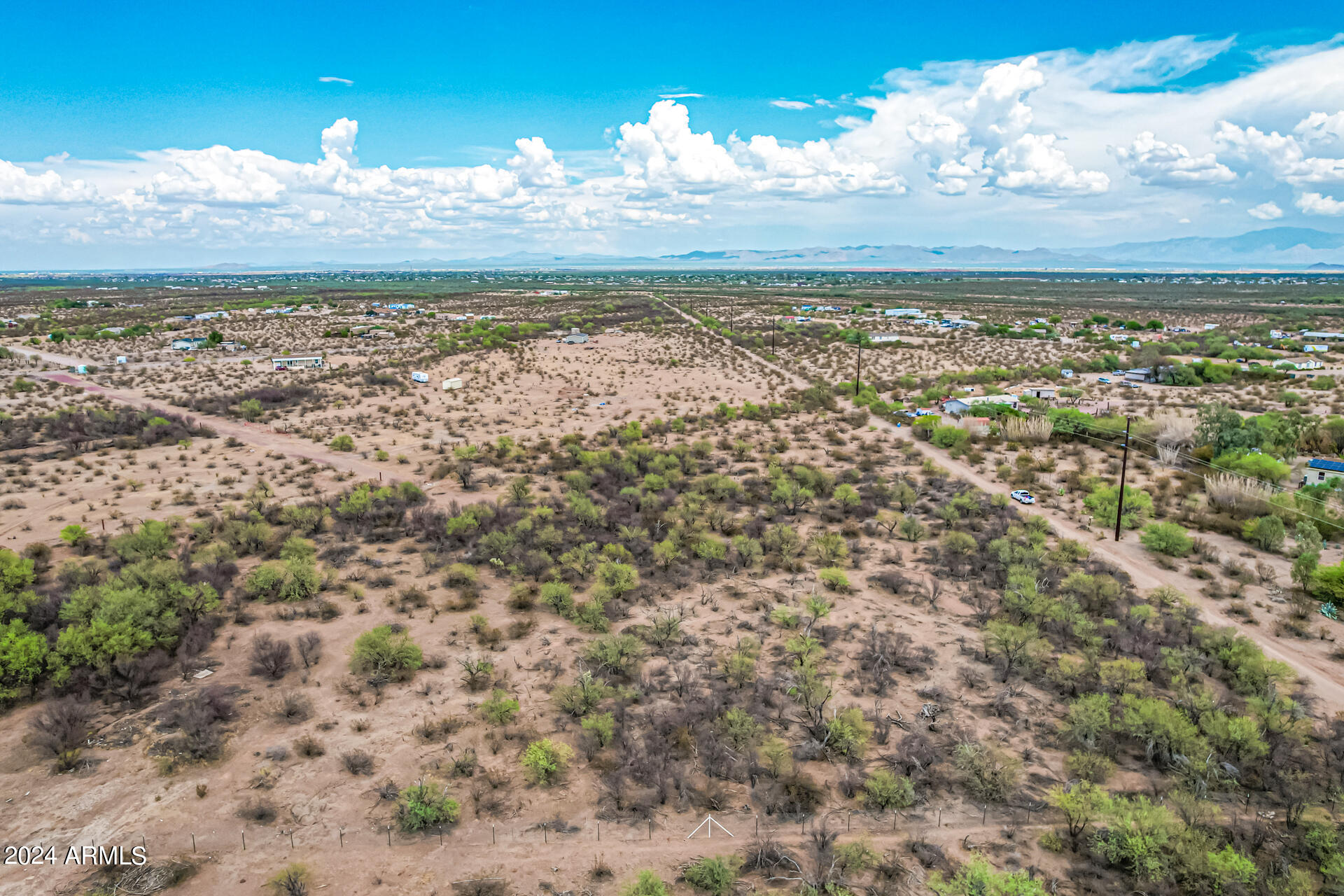 Land in Marana 4