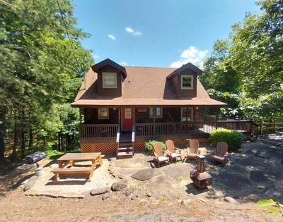 2415 N School House Gap Road, House other with 3 bedrooms, 3 bathrooms and null parking in Sevierville TN | Image 1