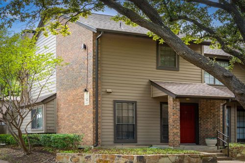 1101-9910 Royal Ln, Dallas, TX, 75231-1822 | Card Image
