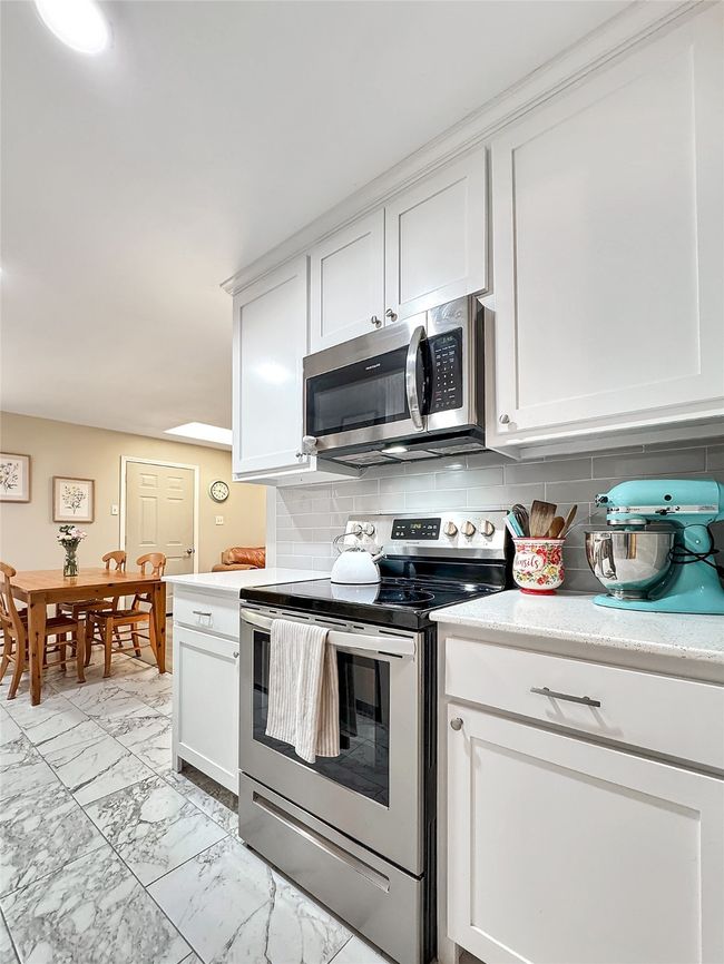 900 Shenandoah Dr, House other with 4 bedrooms, 2 bathrooms and null parking in Plano TX | Image 5