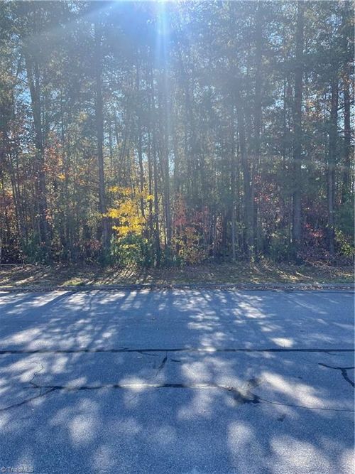 000 Ashcroft Dr, Reidsville, NC, 27320 | Card Image