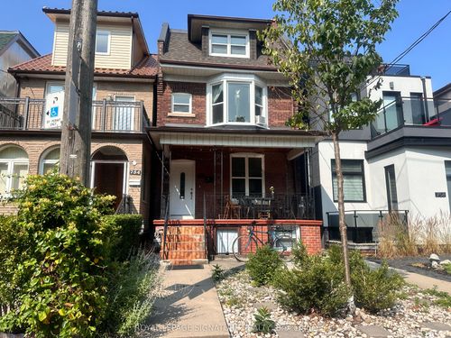 lower-756 Crawford St, Toronto, ON, M6G3K3 | Card Image