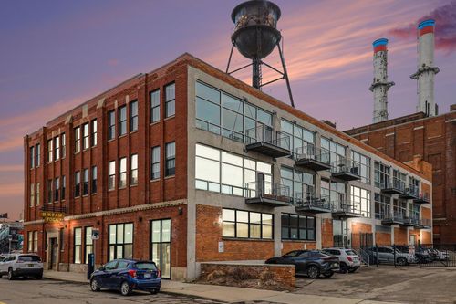 104-55 W Canfield St, Detroit, MI, 48201-1883 | Card Image