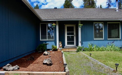 16976 Whittier Dr, Bend, OR, 97707-2664 | Card Image