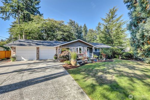 24318 7th Ave Se, Bothell, WA, 98021-9311 | Card Image