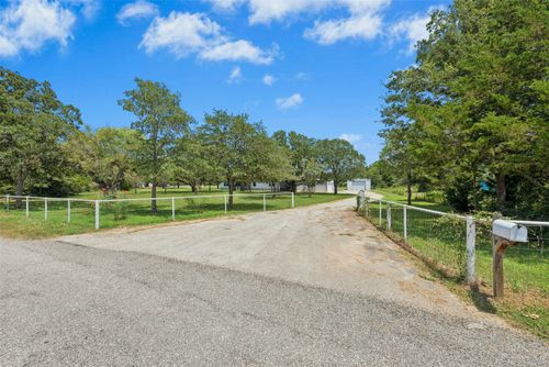 255 Rosanky Cattle Co Rd, Rosanky, TX, 78953-5135 | Card Image