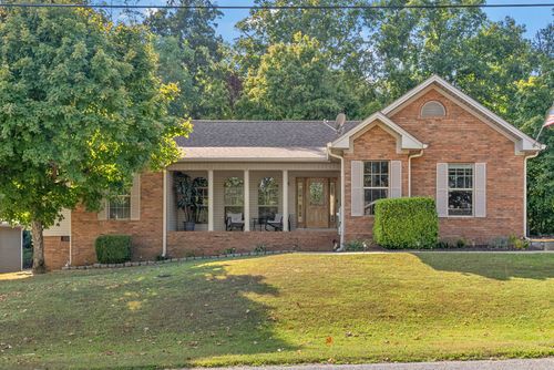 221 Hillwood Cir, Hopkinsville, KY, 42240-8704 | Card Image