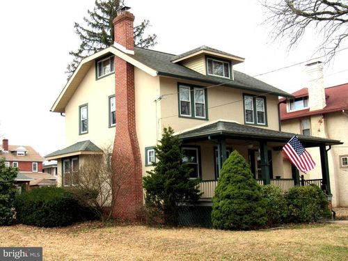 136 4th Ave, PHOENIXVILLE, PA, 19460-3947 | Card Image