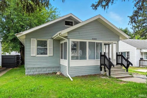 4202 Hanna St, Fort Wayne, IN, 46806-1826 | Card Image