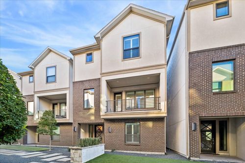 1122 Thompson St, Houston, TX, 77007-5634 | Card Image