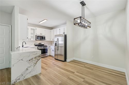 823-75 N Valle Verde Dr, Henderson, NV, 89074-1758 | Card Image