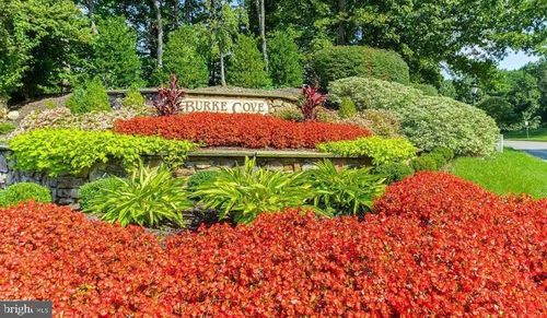 apt-304-5942 Cove Landing Rd, BURKE, VA, 22015-4753 | Card Image