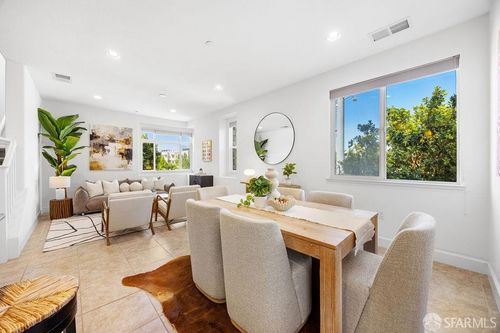 5453 Iron Horse Pkwy, Dublin, CA, 94568-7124 | Card Image