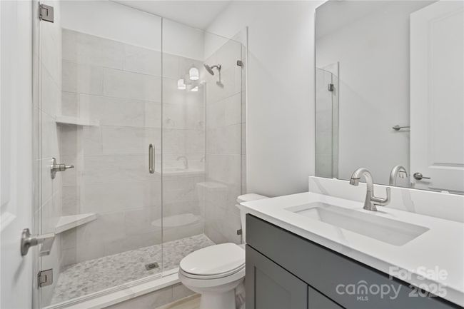 Bath #4 | Image 28