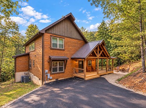 2762 Sawmill Branch Dr, Sevierville, TN, 37862 | Card Image