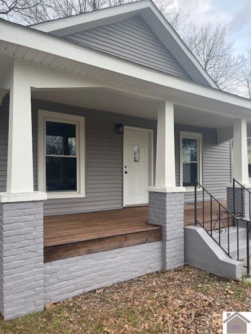 1905 B St, Paducah, KY, 42003-2832 | Card Image