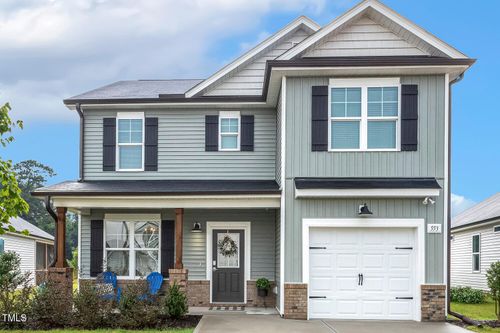 553 Sturgeon St, Smithfield, NC, 27577-5640 | Card Image