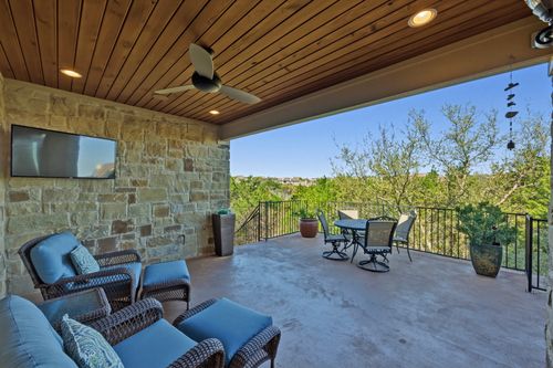 220 Tavish Trl, Lakeway, TX, 78738-1133 | Card Image