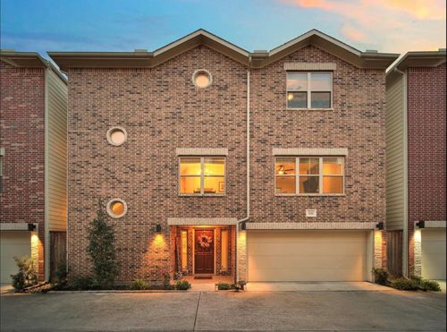 526 Westcross St, Houston, TX, 77018-5562 | Card Image