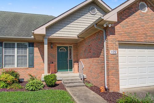 122 Deerfield Ln, Lafayette, TN, 37083-1940 | Card Image