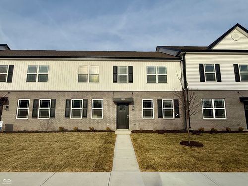 6114 Cascades Dr, Whitestown, IN, 46075-7598 | Card Image