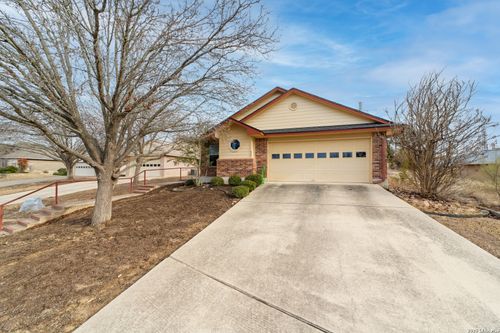 458 Vicksburg Ave, Kerrville, TX, 78028-2773 | Card Image