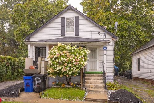 1358 E 123rd St, Cleveland, OH, 44106-1408 | Card Image