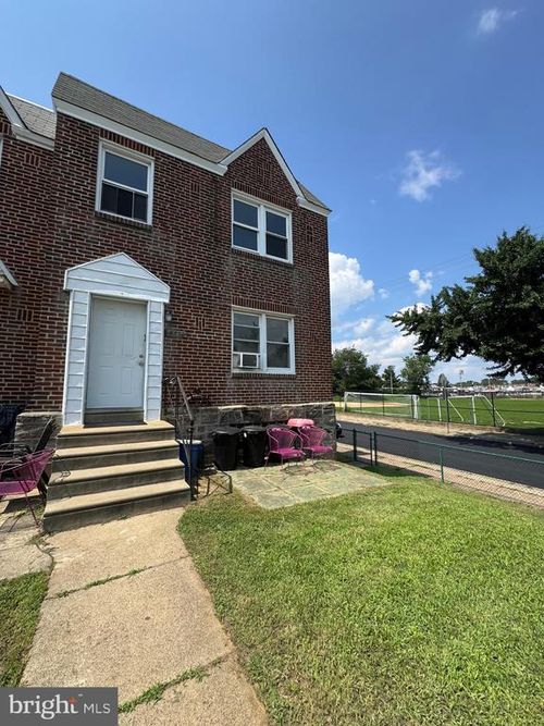 6662 Erdrick St, Philadelphia, PA, 19135-2602 | Card Image