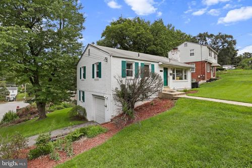 3500 27th Ave, TEMPLE HILLS, MD, 20748-2917 | Card Image