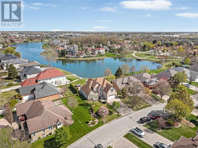 4520 Centre Lake Dr, House other with 5 bedrooms, 4 bathrooms and null parking in Windsor ON | Image 47