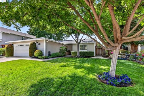 2650 Laramie Gate Cir, Pleasanton, CA, 94566-4533 | Card Image