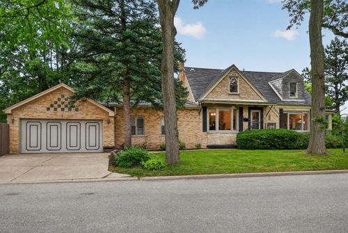 75 N 2nd Avenue, Des Plaines, IL, 60016 | Card Image